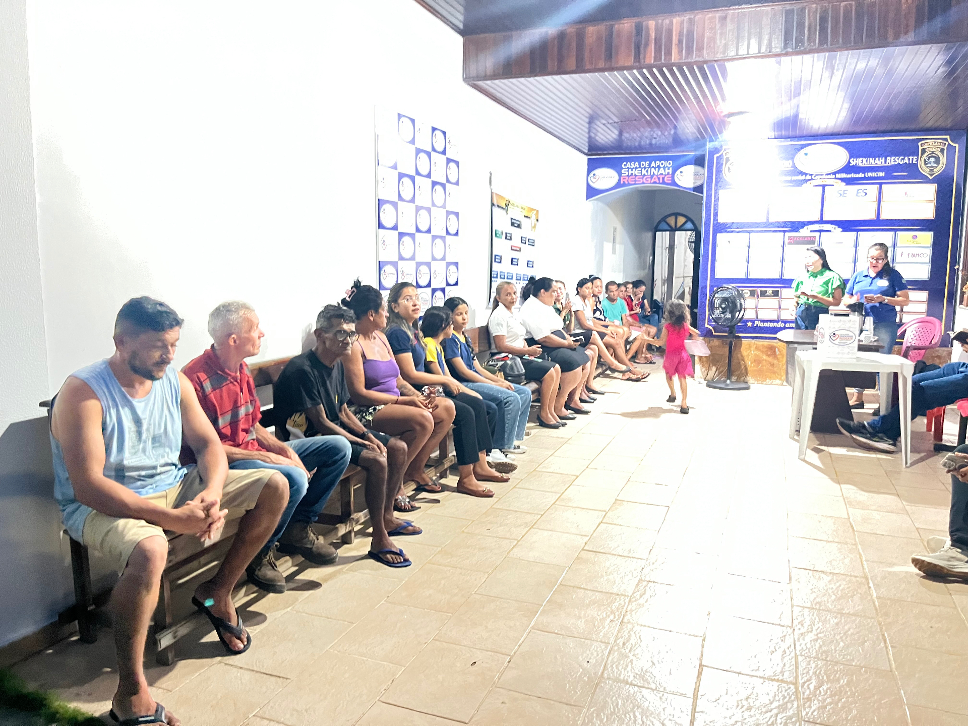 Encontro comunitário Shekinah com acolhidos e voluntários